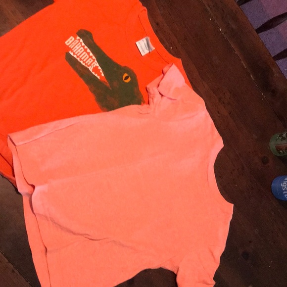 Lot of 2 boys tees - Picture 1 of 3